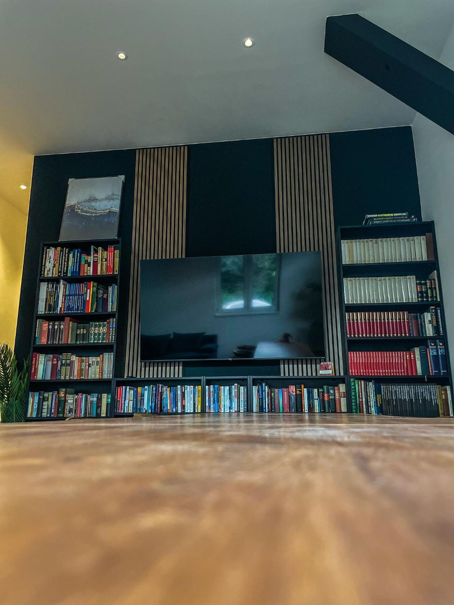 Crown Living Design Loft, Kueche, Bibliothek, Gartensitzplatz Apartment *