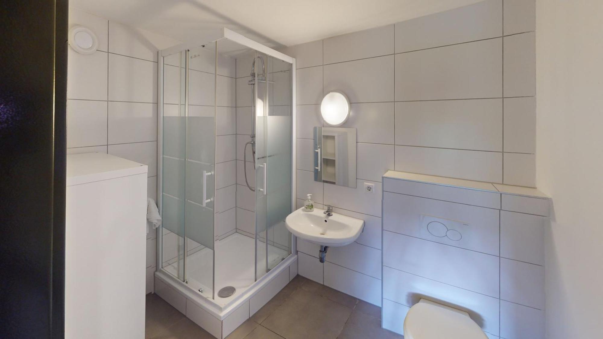 Crown Living Design Loft, Kueche, Bibliothek, Gartensitzplatz Apartment *