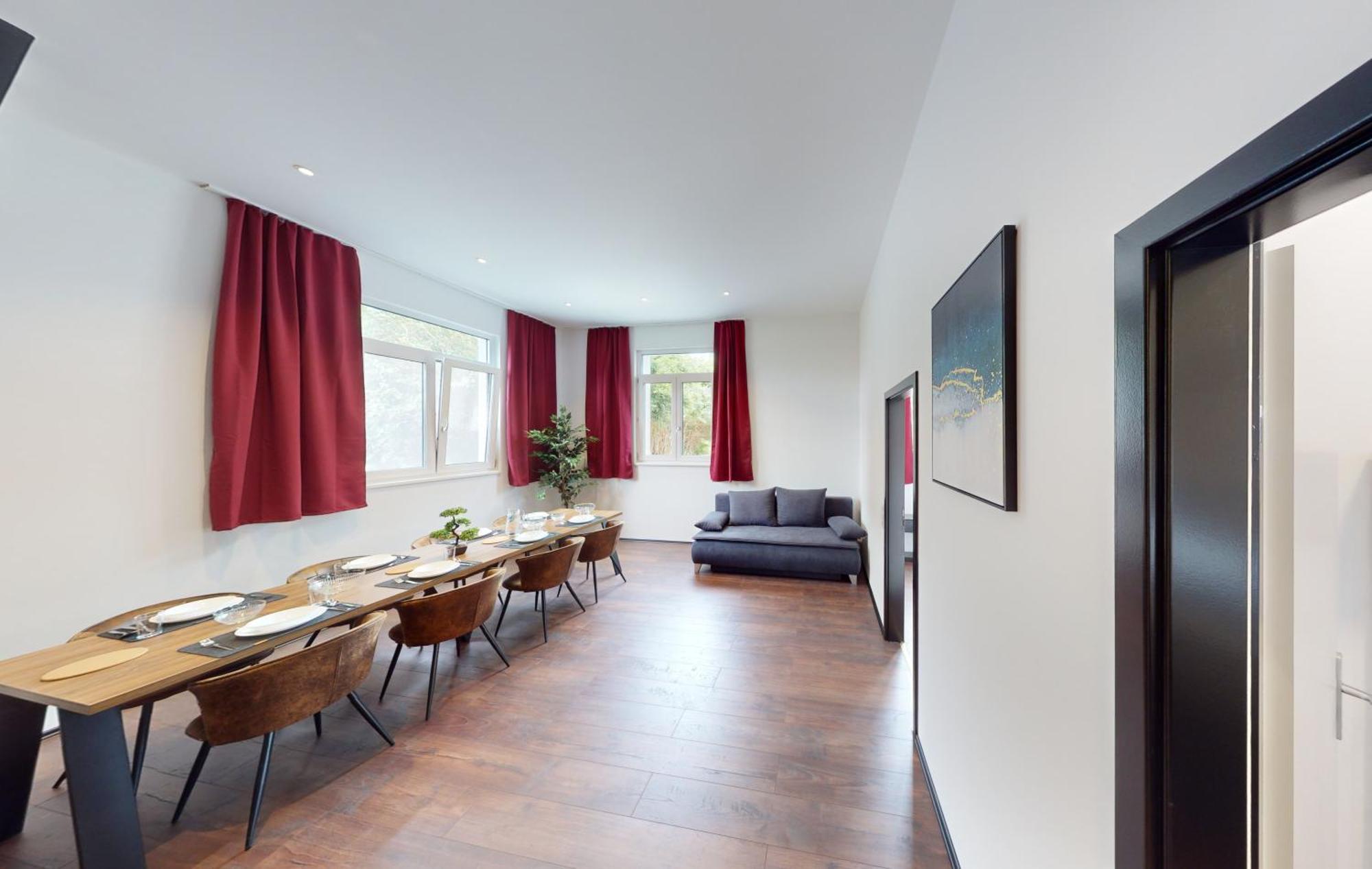 Apartment Crown Living Design Loft, Kueche, Bibliothek, Gartensitzplatz Lustenau