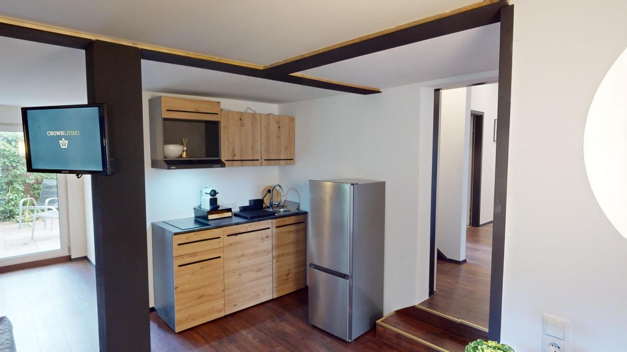 Apartment Crown Living Design Loft, Kueche, Bibliothek, Gartensitzplatz Lustenau